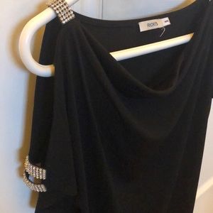Women’s black Rickis top